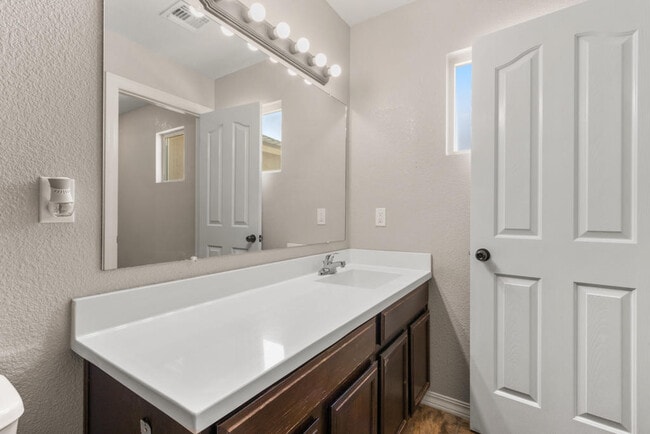 Building Photo - 12664 Azulejos St