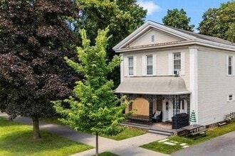 Building Photo - 109 Lake Ave