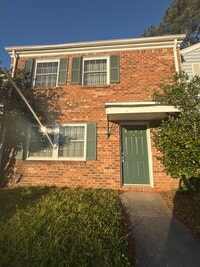 Building Photo - Spacious & Convenient on Myrtlewood!