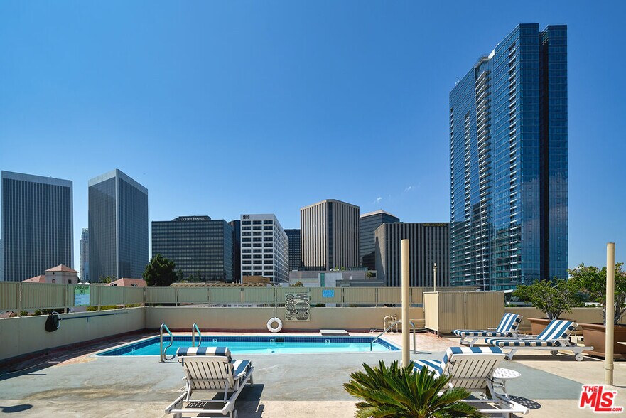 Building Photo - 9950 Durant Dr