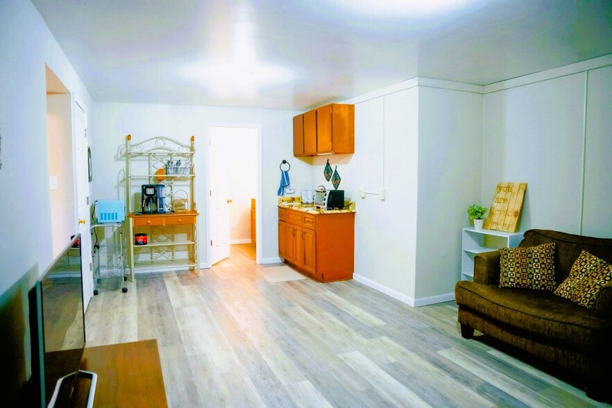 Building Photo - 2368 Bateman Bridge Rd