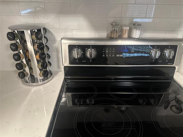 Building Photo - 1649 Palm St