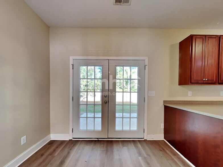 Building Photo - 419 Norwood Ct