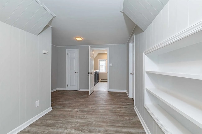 Building Photo - 35 Clark St