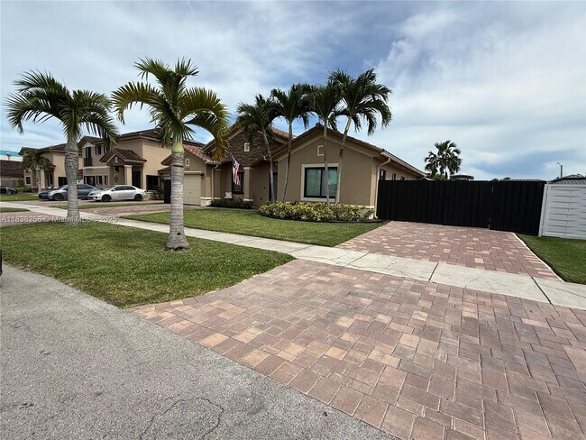Building Photo - 13232 SW 274th Terrace