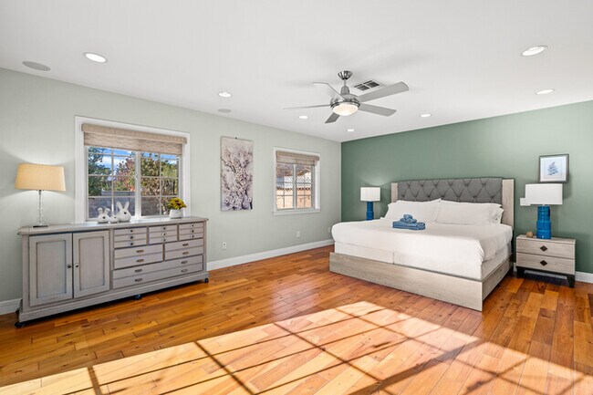 Building Photo - Luxury Estate with Sparkling Pool & Elegant Amenities