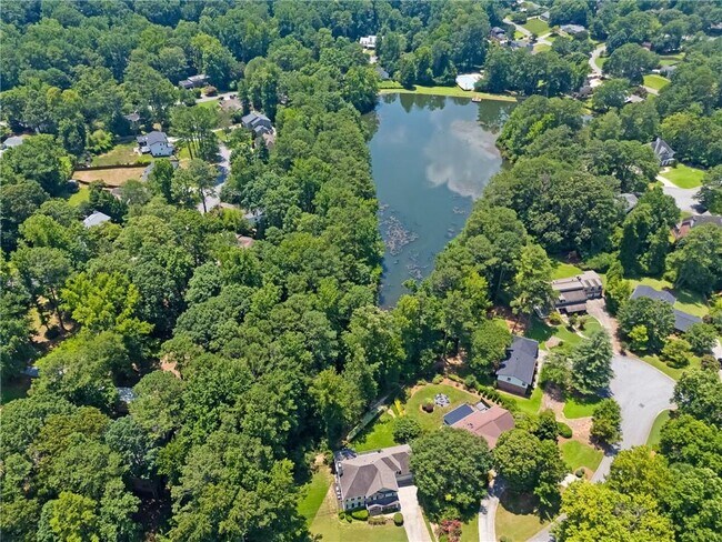 Building Photo - 4332 Cove Way Dr NE