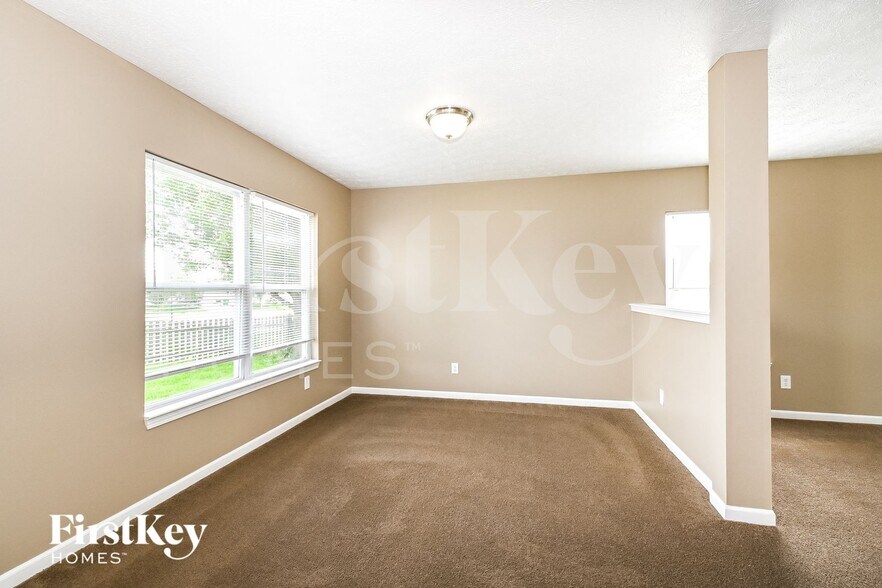 Building Photo - 10694 Hoosier Ct