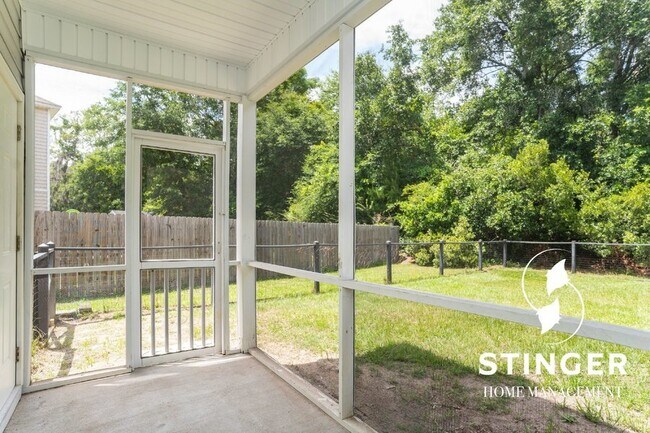 Building Photo - 17 Kaminsky Ln
