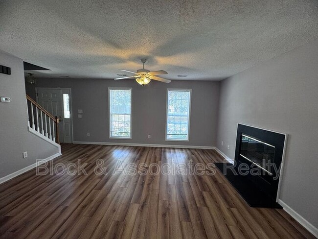Building Photo - 3 S Indian Creek Pl