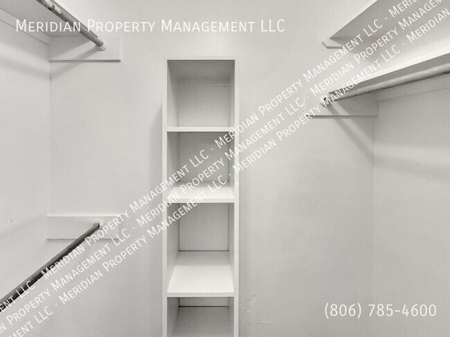 Building Photo - 312 N Brentwood Ave