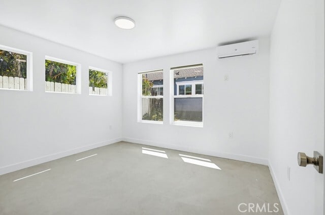 Building Photo - 1017 Riverine Ave