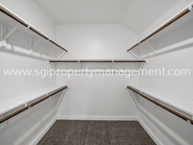 Building Photo - 10928 Brownwood Pl