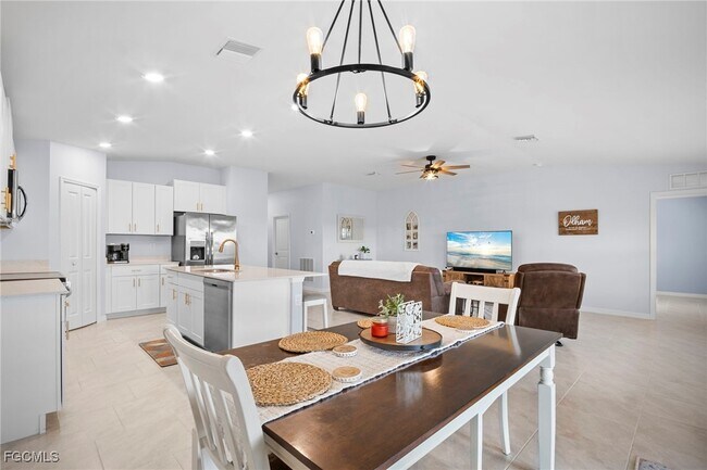 Building Photo - 17741 Paradiso Wy