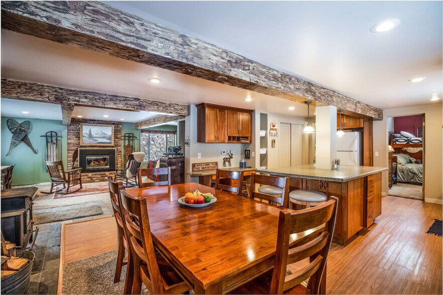 Building Photo - 6671 Central Fork Ln