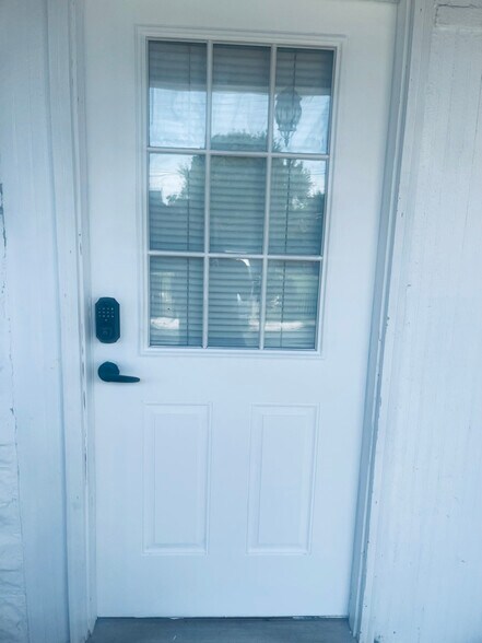 Primary Photo - 3712 Parkside Dr
