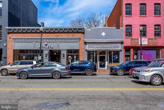 Building Photo - 1315 N Ode St