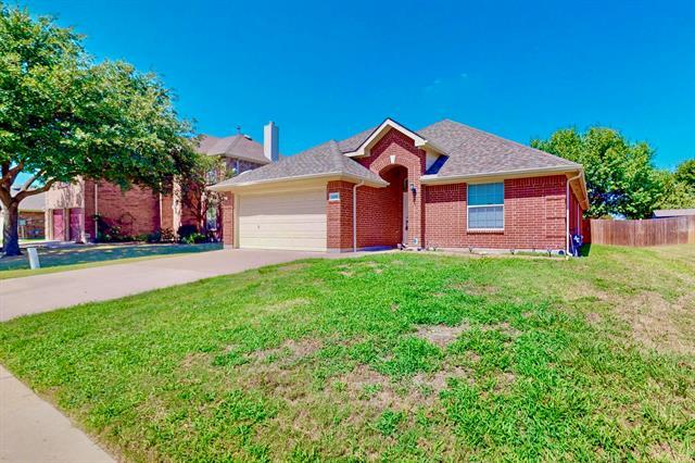 Building Photo - 1216 Lake Forest Dr