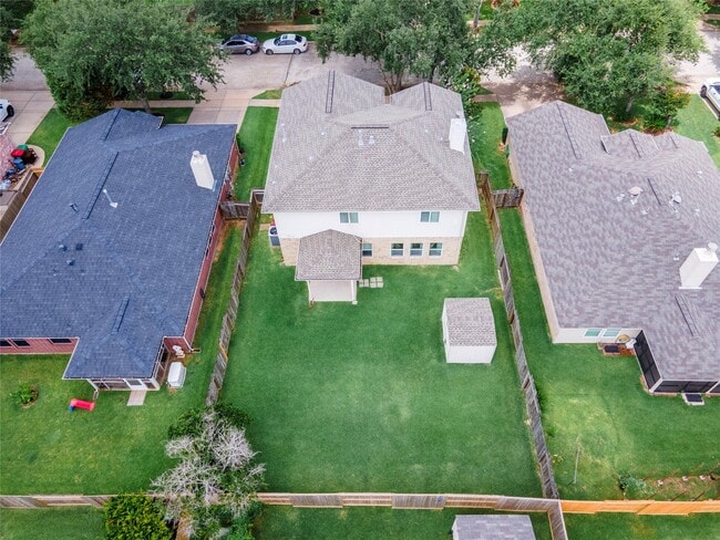 Building Photo - 6010 Twin Creek