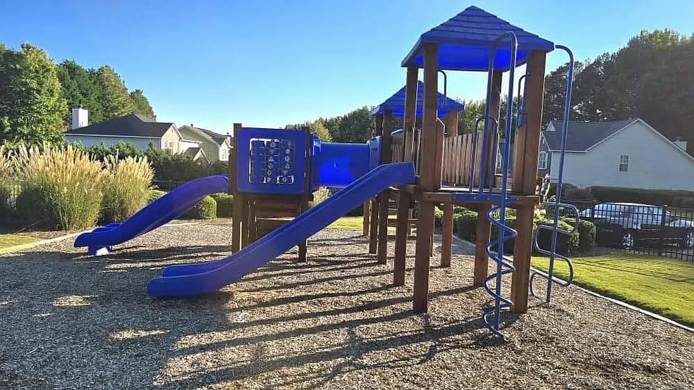 Building Photo - 1372 Dukes Creek Dr NW