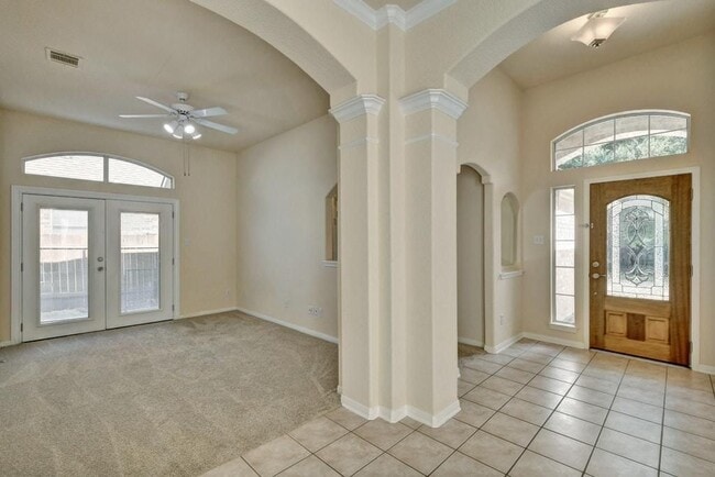 Building Photo - 1016 Savanna Ln