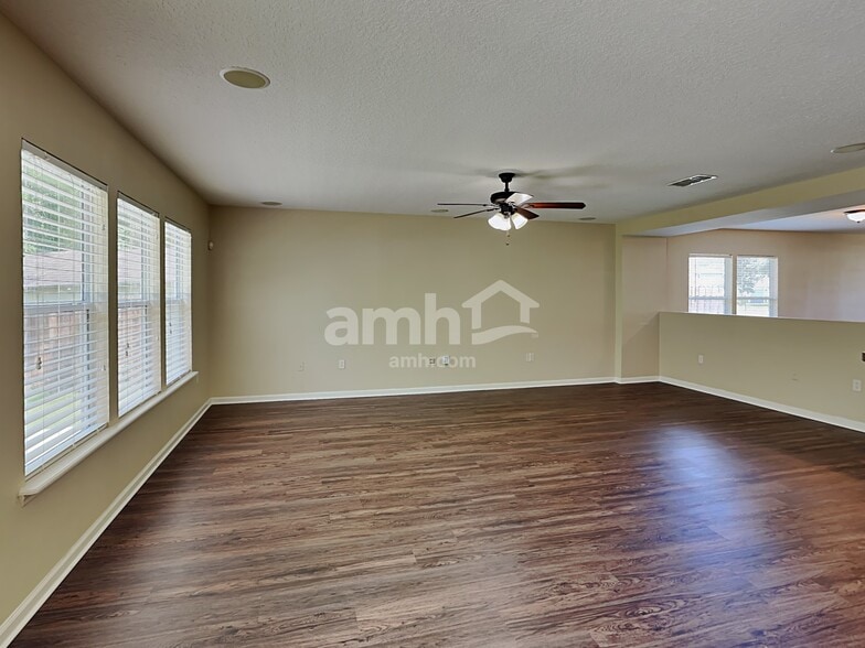 Building Photo - 76594 Timbercreek Blvd