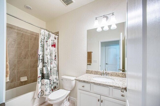 Building Photo - 6524 Clairborne Ln