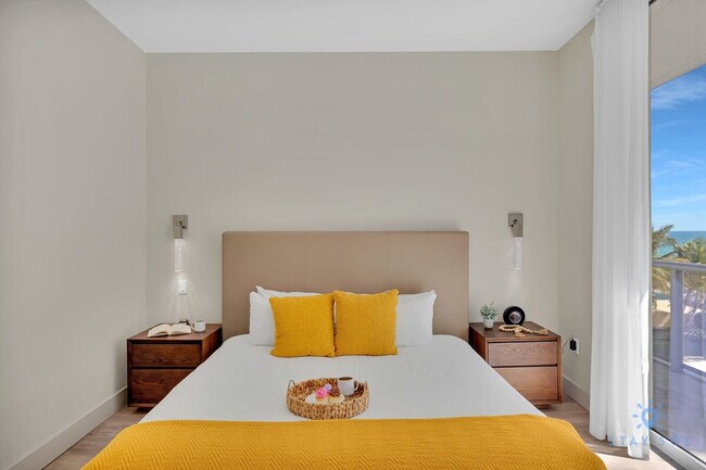 Building Photo - 777 N Ocean Dr