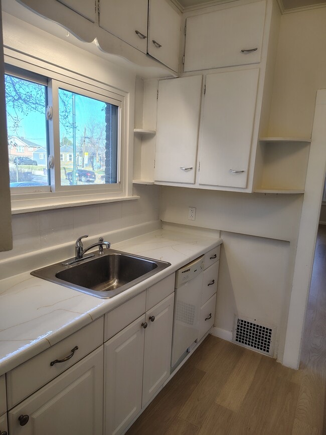 Building Photo - 3855 Julian St