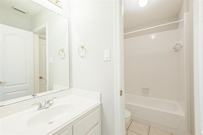 Building Photo - 12207 Salmon Creek