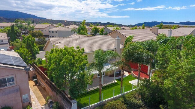 Building Photo - Most Desireable Neighborhood in Temecula  Eastridge by Redhawk