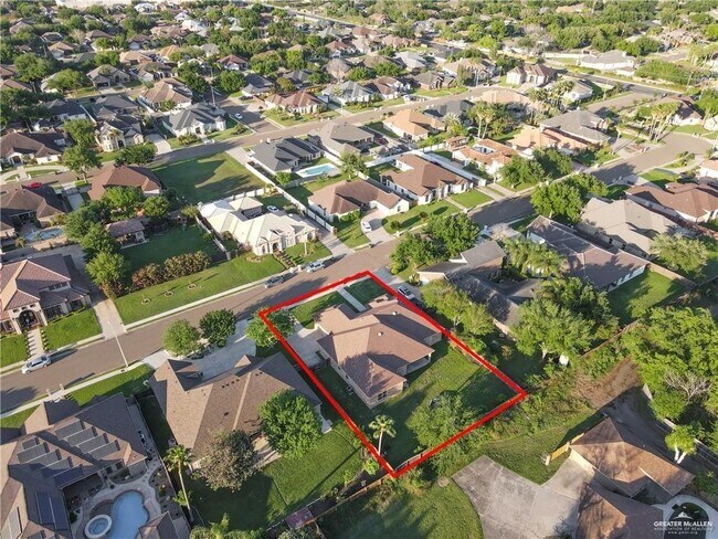 Building Photo - 29 Barcelona Blvd