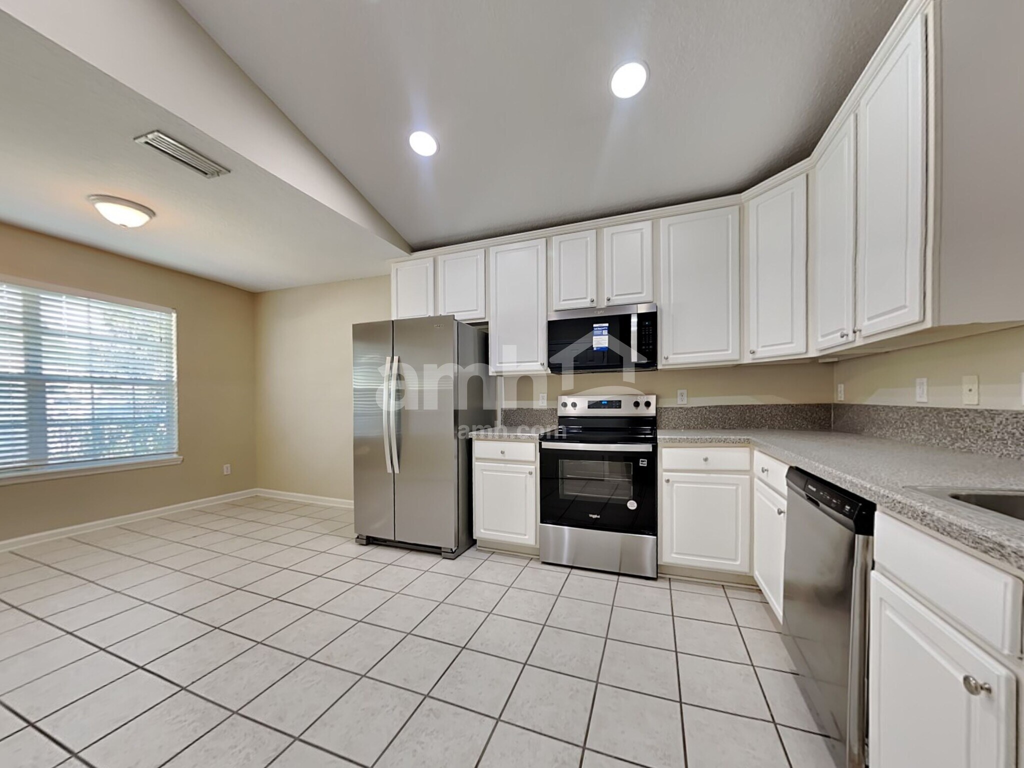 Building Photo - 1008 Beckingham Dr