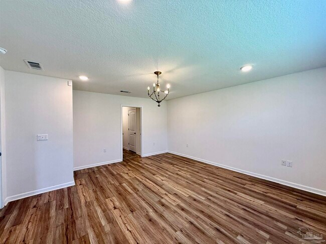 Building Photo - 6420 Churchill Cir