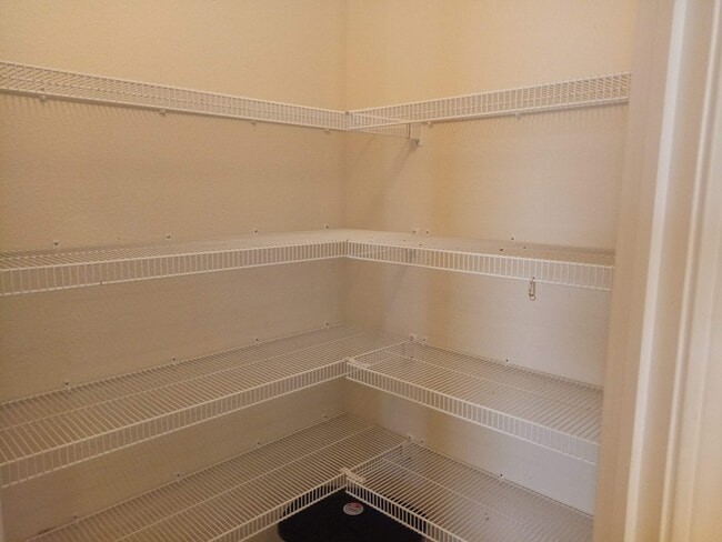 Building Photo - 4755 Chatterton Way