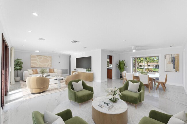 Building Photo - 2443 NE 26th St