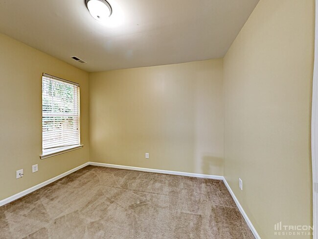 Building Photo - 7105 Angela Marie Ct