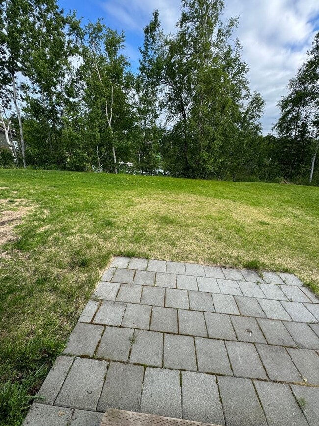 Building Photo - 1167 Westpoint Dr