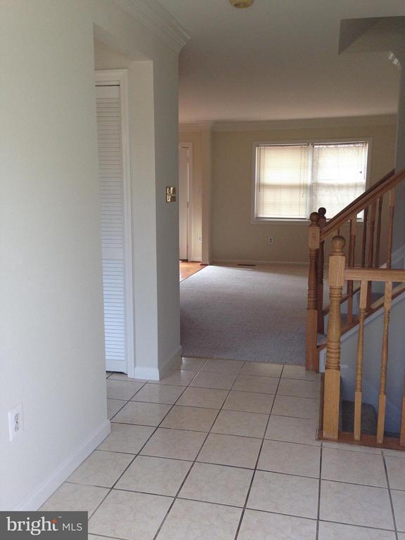 Building Photo - 5001 Tarpon Ln