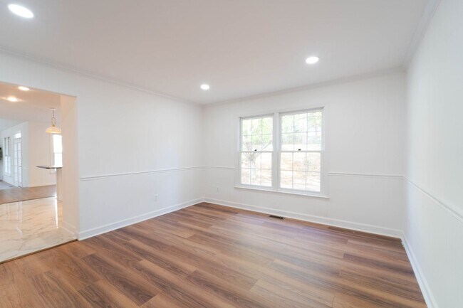 Building Photo - Fabulous Home in Aquia Harbor