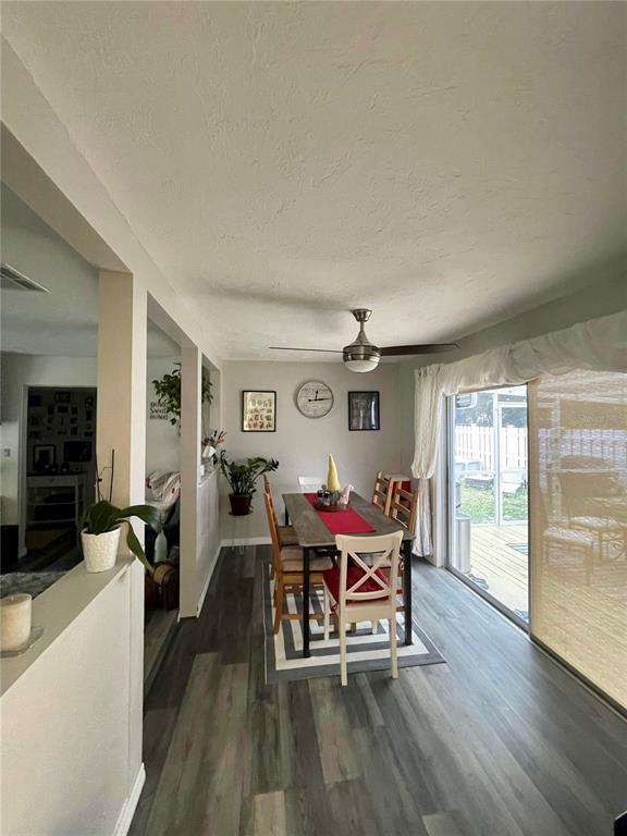 Building Photo - 2419 Wells Ave