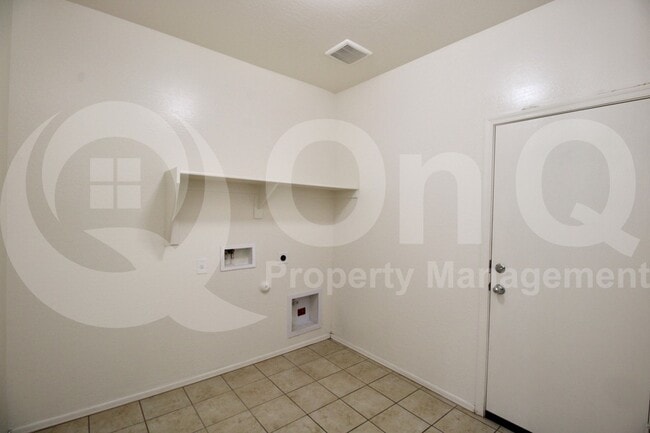 Building Photo - 15835 W Banff Ln