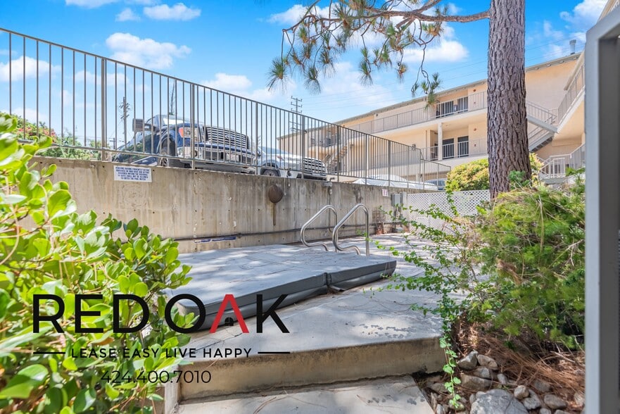 Building Photo - 10304 Tujunga Canyon Blvd