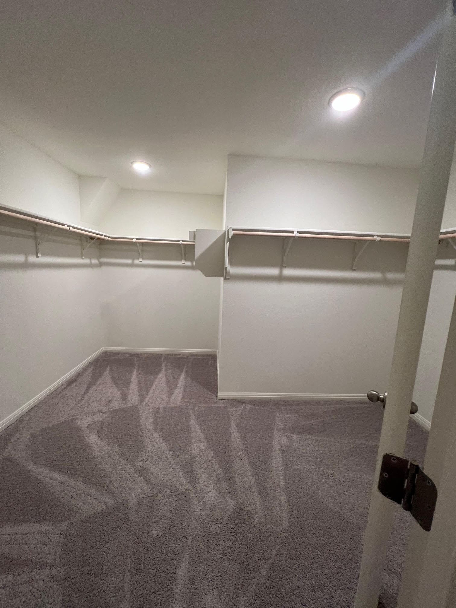 Master Closet - 407 Estuary Dr