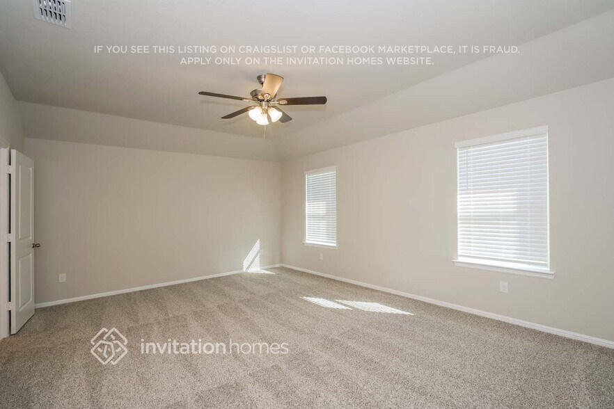 Building Photo - 437 Blanco Dr