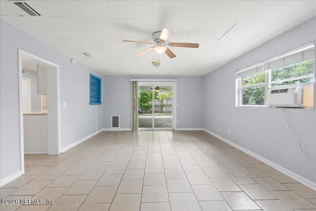 Building Photo - 11634 Marina Dr