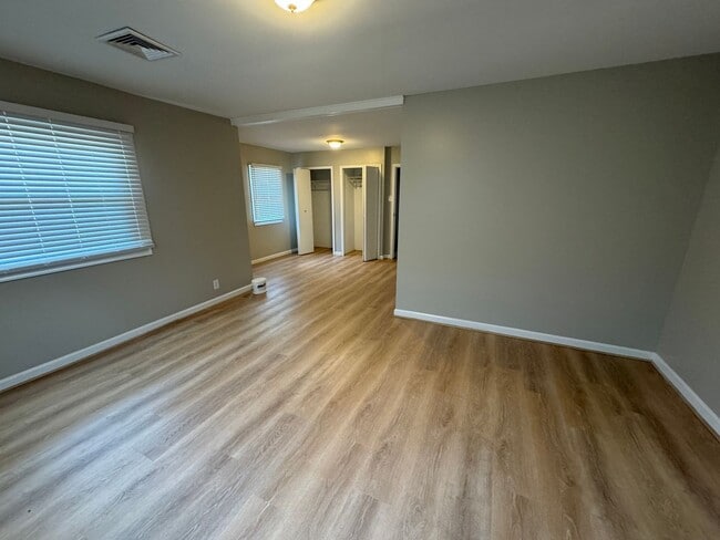 Building Photo - Fully Renovated 3-Bedroom Home with Garage...