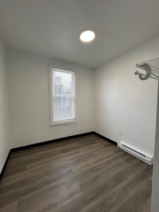 Building Photo - 2736 N Croskey St