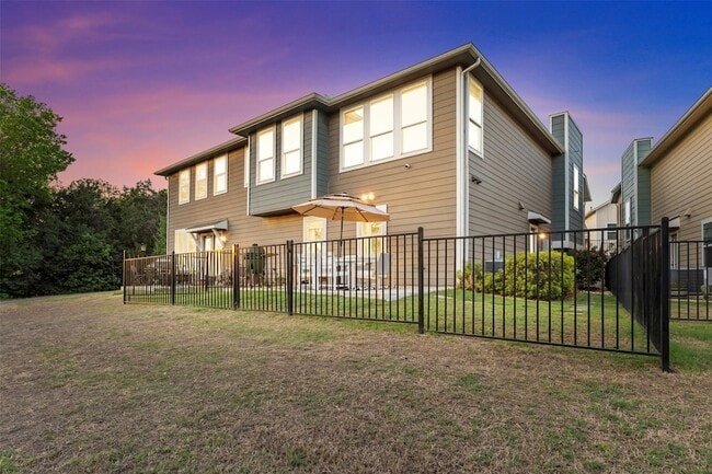 Building Photo - 317 Bridgeford Dr