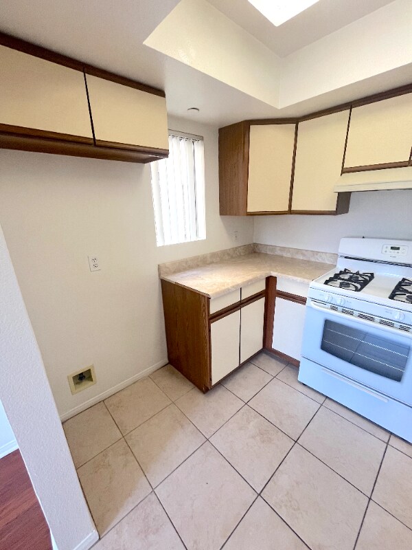 Building Photo - 3119 Foothill Blvd